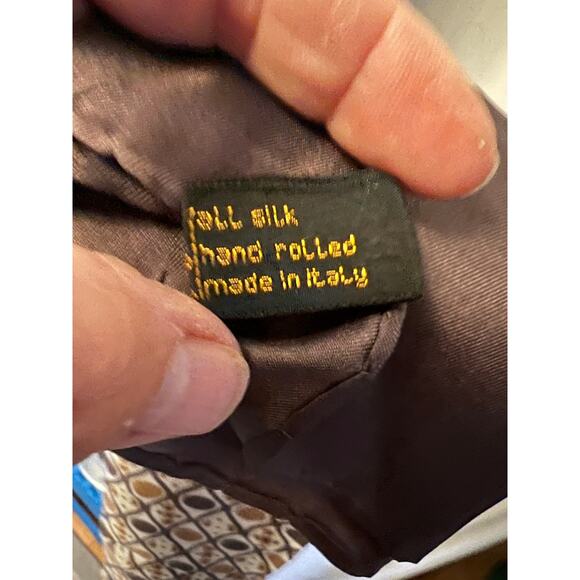 MCM Francesca di Roma silk scarf geometric lattice pattern chocolate brown Italy - Picture 6 of 8